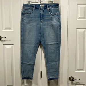 Loft The Curvy Skinny Ankle Jean